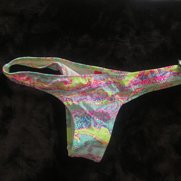Victoria’s Secret Brazilian/Cheeky Bikini Bottom Size XS - Picture 1 of 5